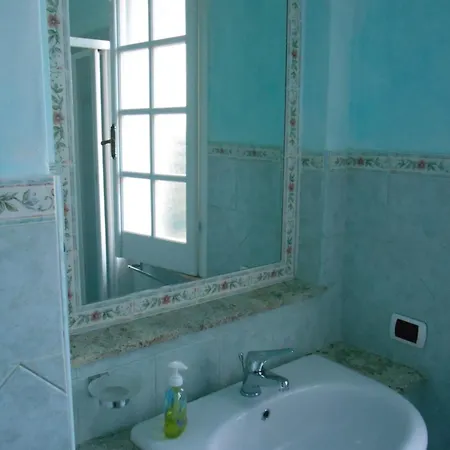 Alojamento de Acomodação e Pequeno-almoço Annina Tropea