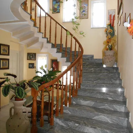 Annina Bed and Breakfast 3*